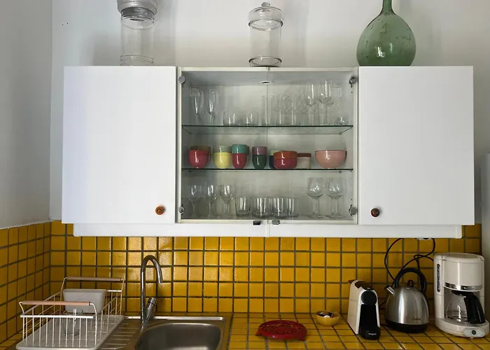 فيلة Casa Sardine