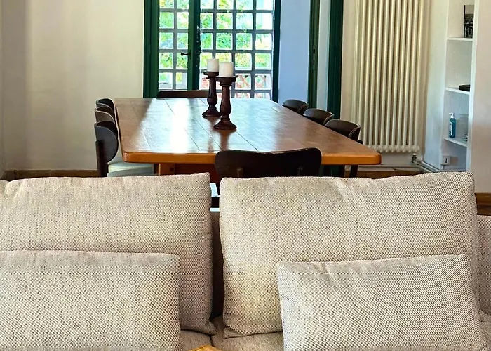 فيلة Casa Sardine