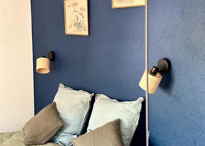 فيلة Casa Sardine